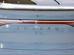 2024��736km UItra �������^