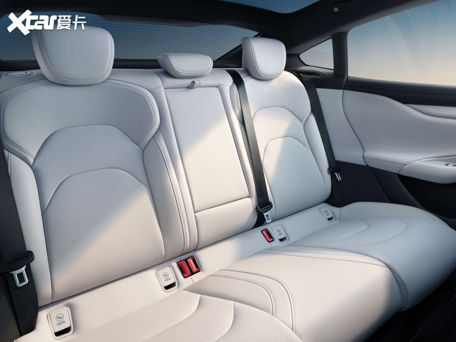 2024СSU7 800km 򌳬LmA{Max