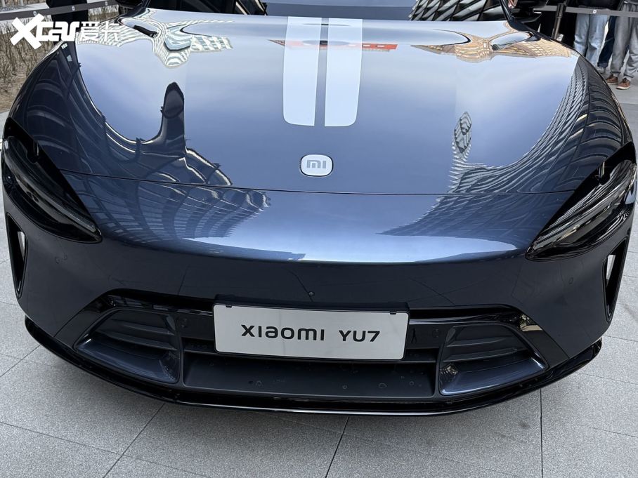 小米YU7