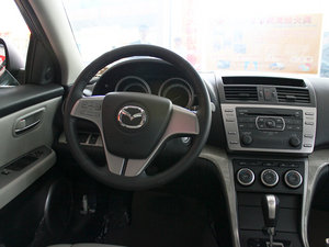 2009款2.0L 豪华版 中控区