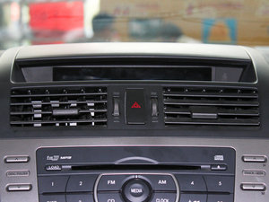 2009款2.0L 豪华版 空调出风口