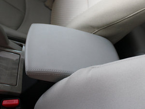 2009款2.0L 豪华版 空间座椅