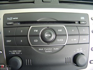 2009款2.5L 尊贵版 音响调节