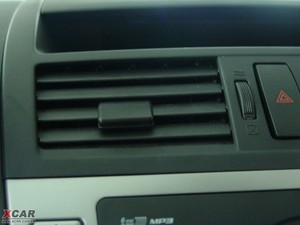 2009款2.5L 至尊版 空调出风口