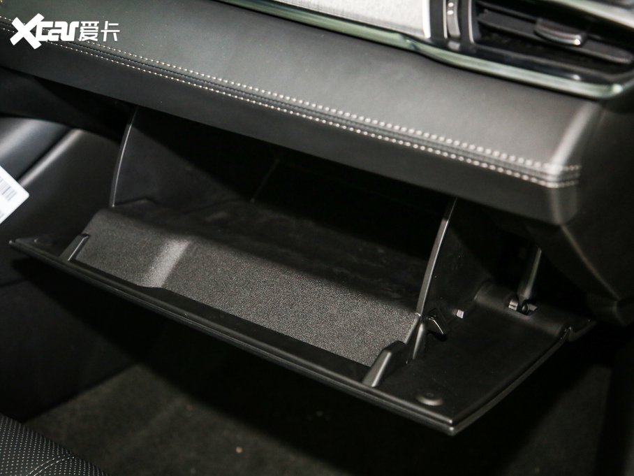 2020Ɲ 2.0L {(ln)A