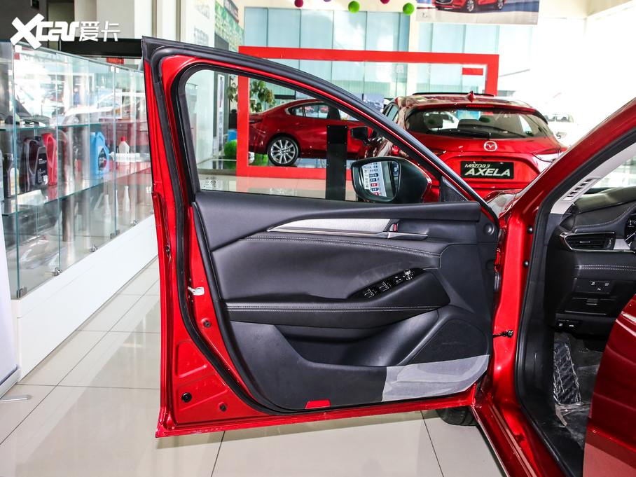 2020Ɲ 2.0L {(ln)A