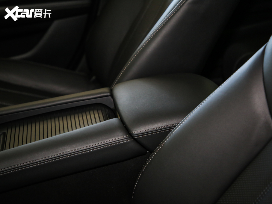 2020Ɲ 2.0L {(ln)A