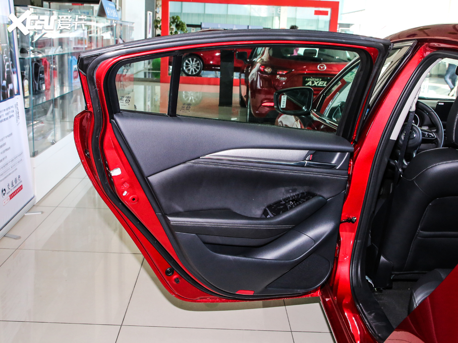 2020Ɲ 2.0L {(ln)A