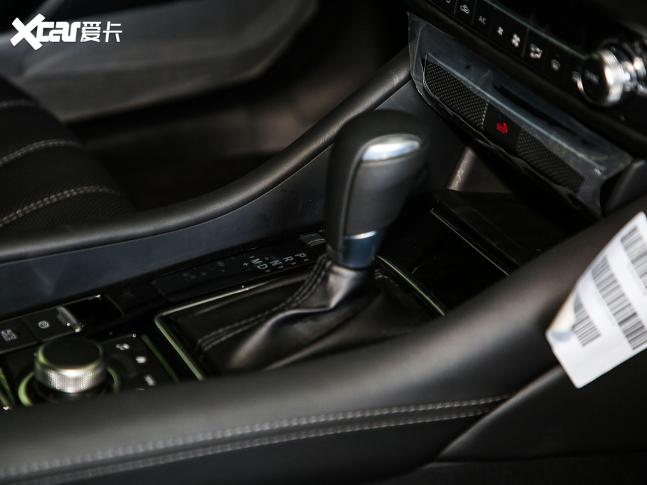 2020Ɲ 2.0L {(ln)A