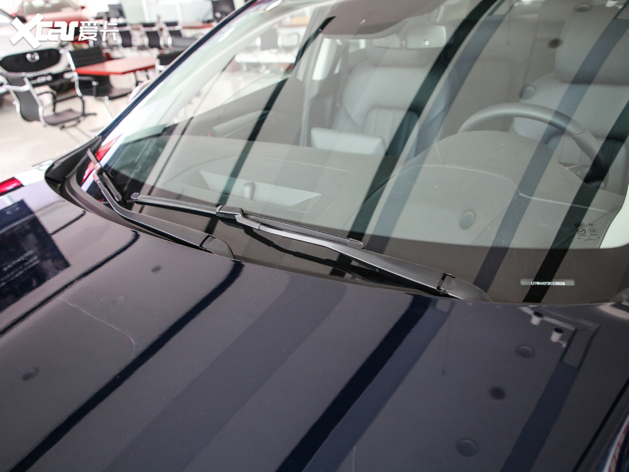 2020Ɲ 2.0L {(ln)A