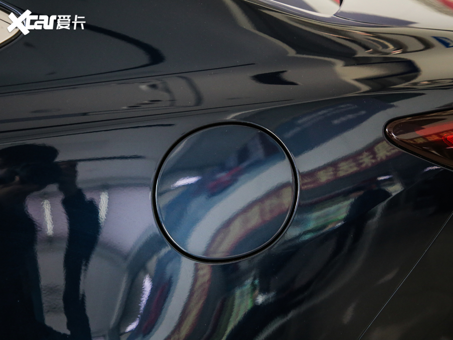 2020���Ɲ 2.0L �{����A��