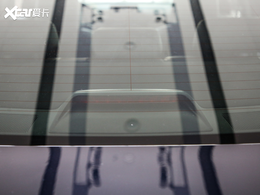 2020���Ɲ 2.0L �{����A��