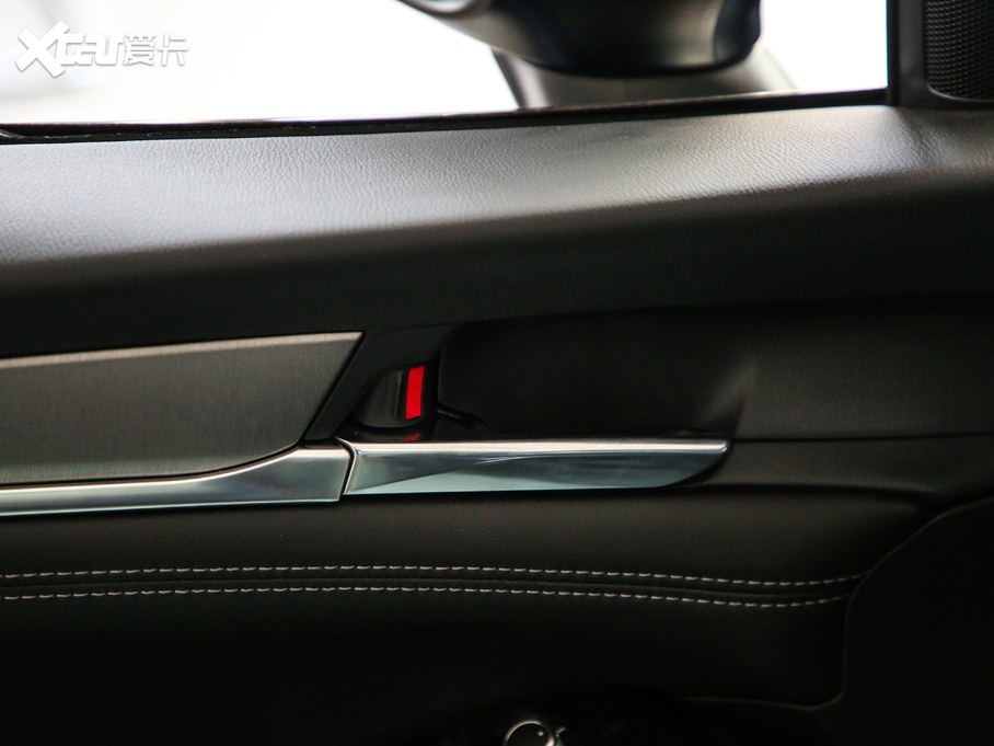 2020Ɲ 2.0L {(ln)A