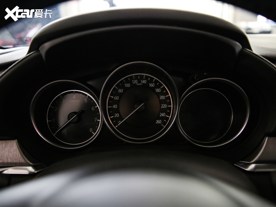 2020���Ɲ 2.0L �{����A��