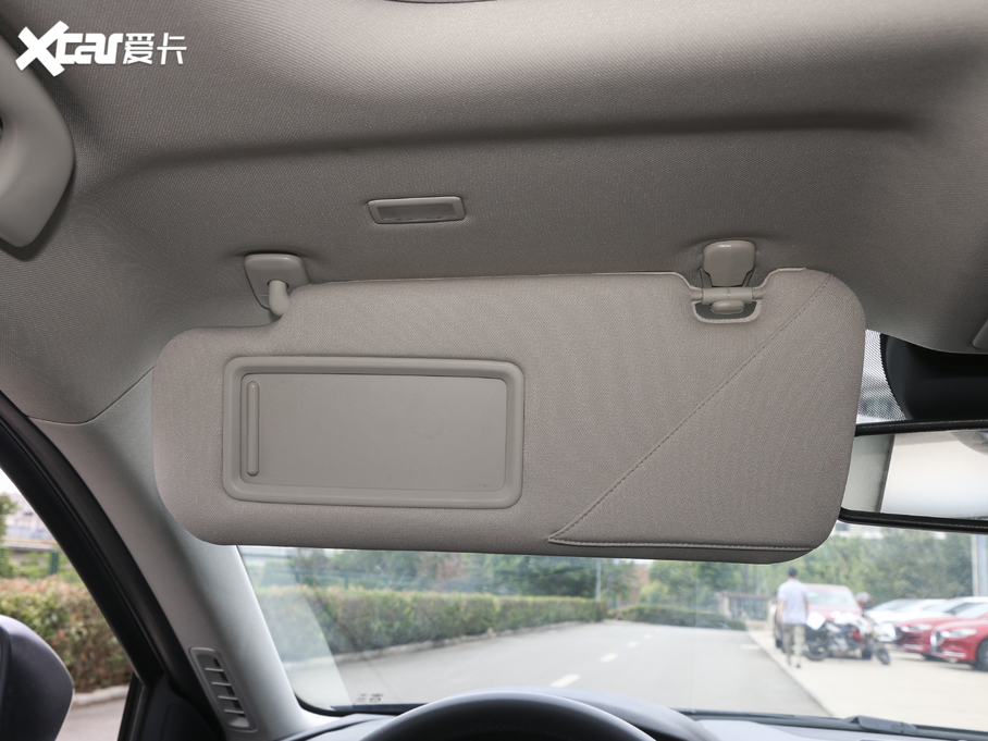 2020Ɲ 2.0L {(ln)F