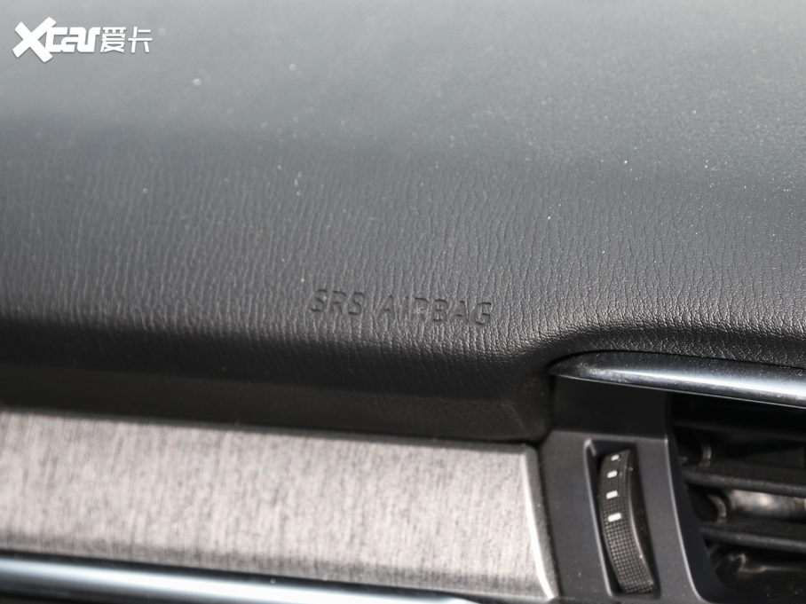 2020Ɲ 2.0L {(ln)F