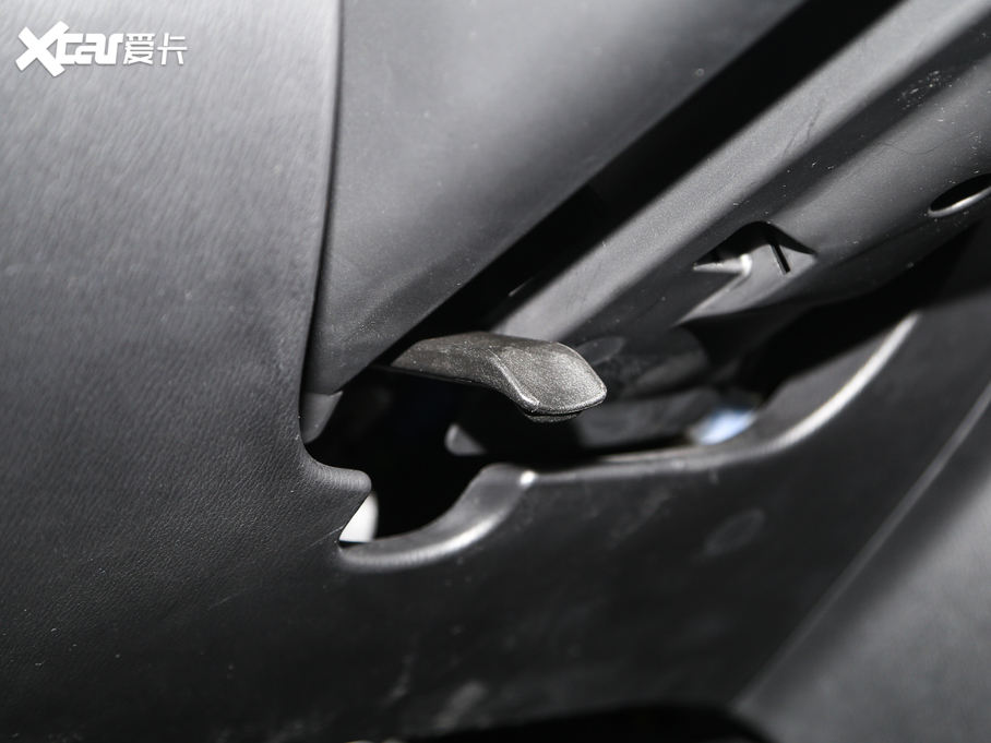 2020R_(d)CX-4 2.0L ԄӃ(q){(ln)ഺ