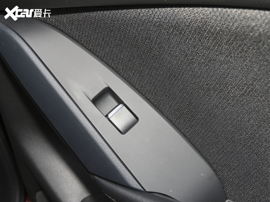 2020R_CX-4 2.0L ԄӃ{