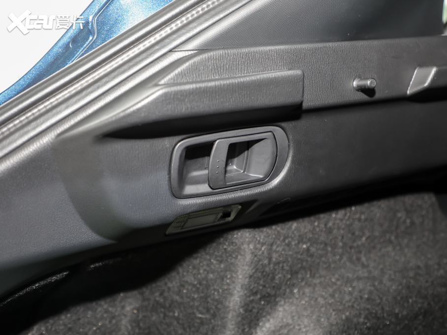 2021R_(d)CX-4 2.0L ԄӃ(q){(ln)Ʒλ