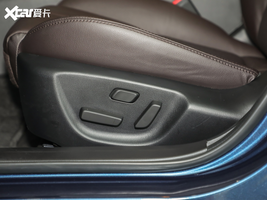 2021R_CX-4 2.0L ԄӃ{Ʒλ