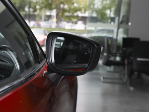 20212.0L ԄӃ{Ʒλ ^