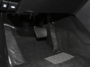 20212.0L ԄӃ{Ʒλ g