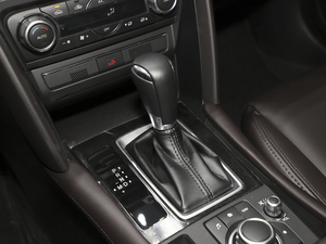 20212.0L ԄӃ{Ʒλ QU