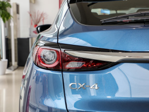 20212.0L ԄӃ{Ʒλ ^