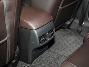 20212.0L ԄӃ{Ʒλ g