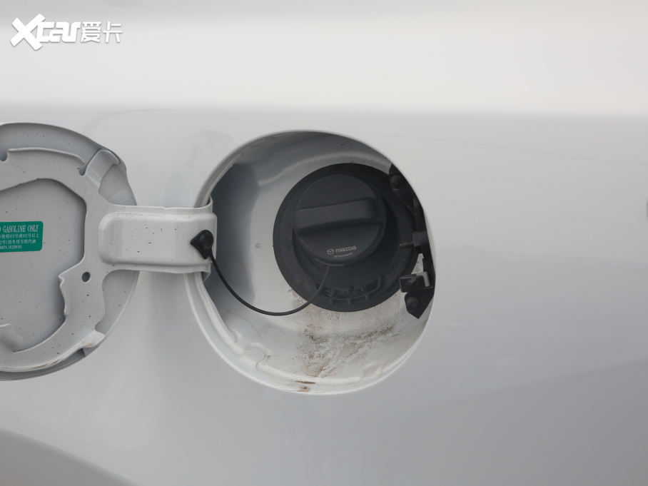 2021Ɲ 2.0L {(ln)A