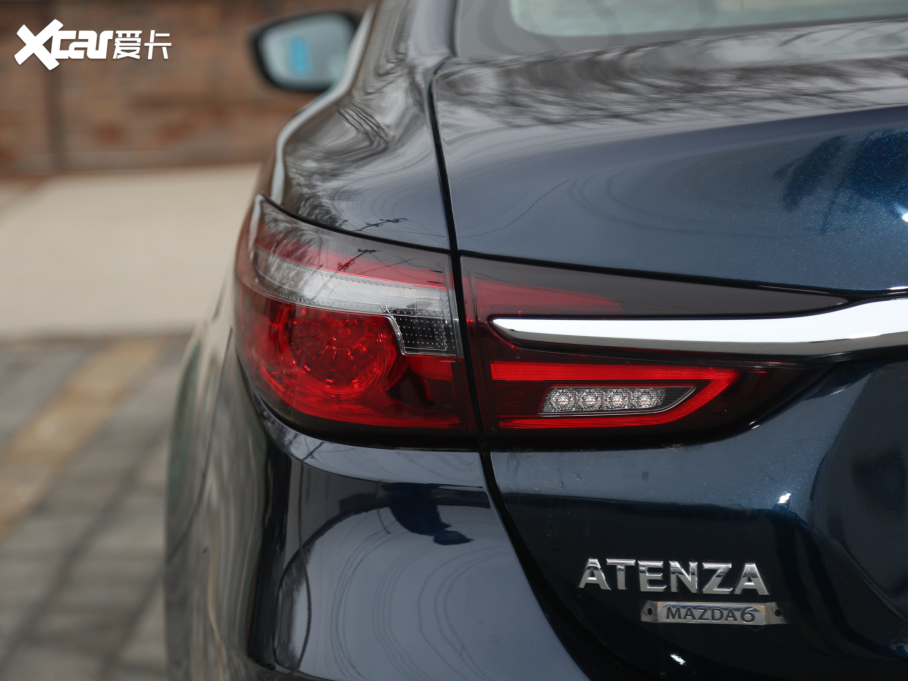 2021���Ɲ 2.0L �{(l��n)����A��