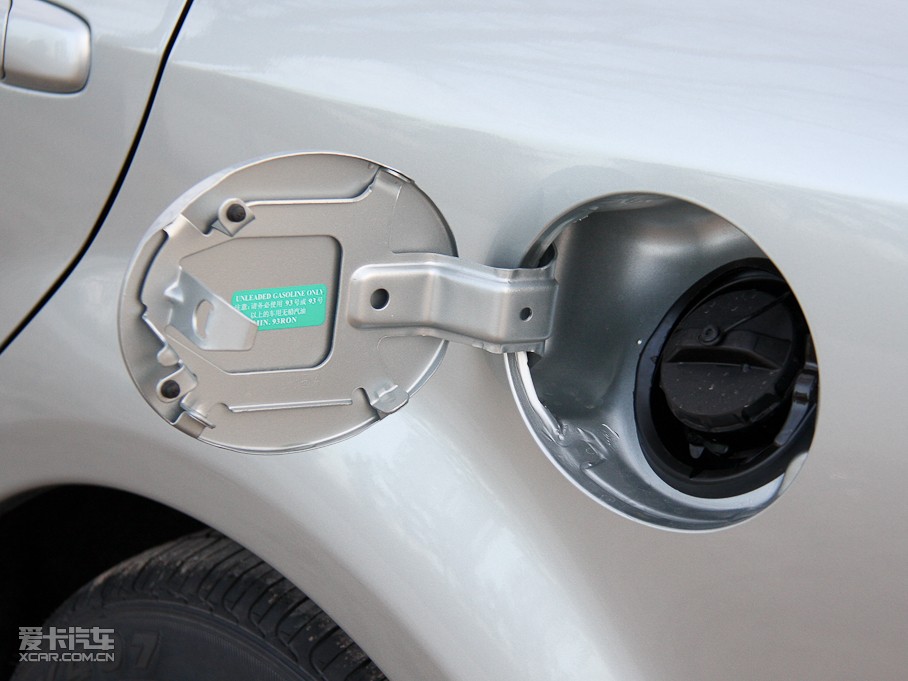 2011R_(d)6 2.0L Ԅ(dng)r(sh)а