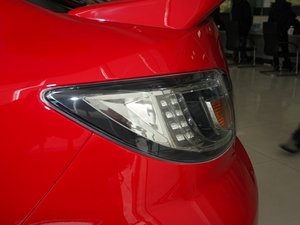 2011款2.0L 精英版 细节外观