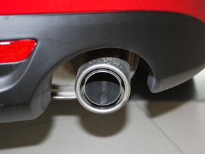 2011款2.0L 精英版 排气管