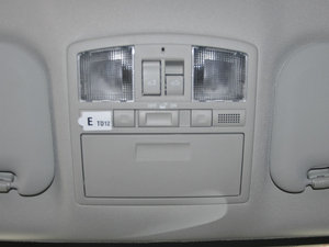 2011款2.0L 精英版 空间座椅