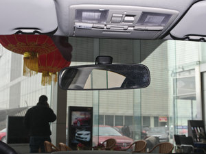 2011款2.0L 精英版 空间座椅