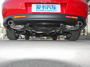 2012款2.0L 豪华版 排气管