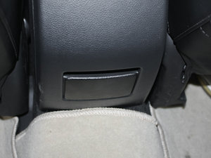 2012款2.0L 豪华版 空间座椅