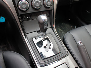2012款2.5L 至尊版 换挡杆