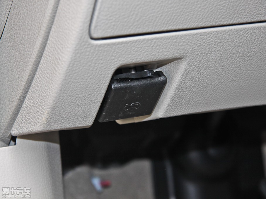 2012R_(d)6 2.0L Ԅ(dng)r(sh)а