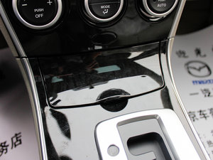 2012款2.0L 自动超豪华版 中控区