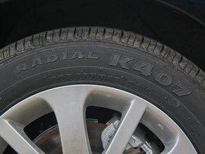 2012款2.0L 手动版 轮胎尺寸