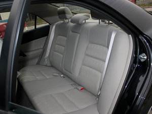 2012款2.0L 手动版 后排座椅