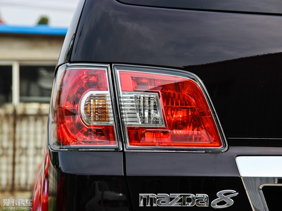 2013R_(d)8 2.5L 