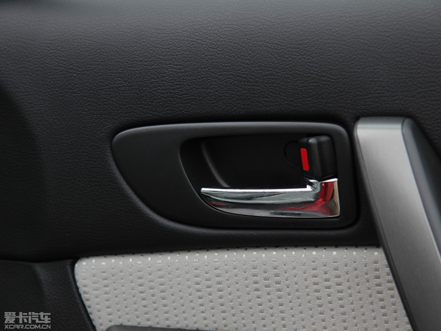 2013���R���_(d��)6 2.0L �Ԅ�(d��ng)�r(sh��)�а�