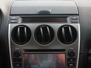 2013款2.0L 自动超豪华版 空调出风口