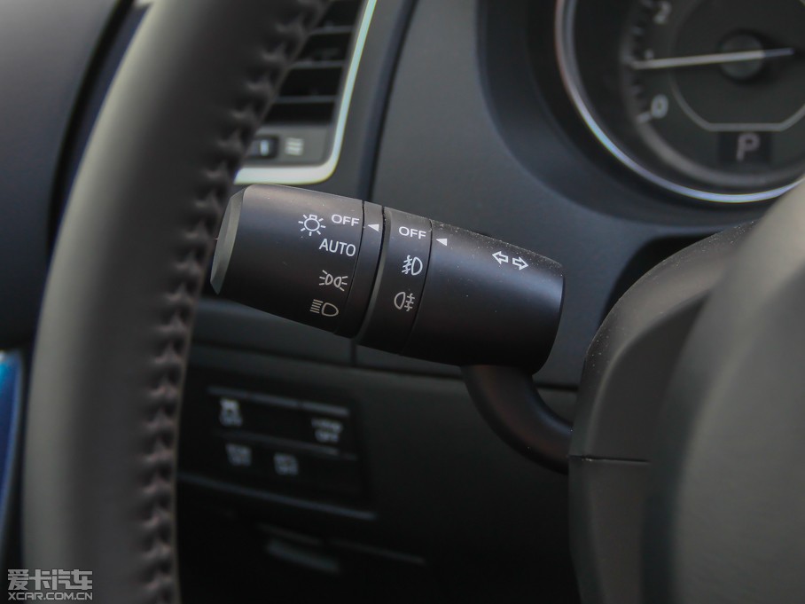 2014Ɲ 2.5L {(ln)