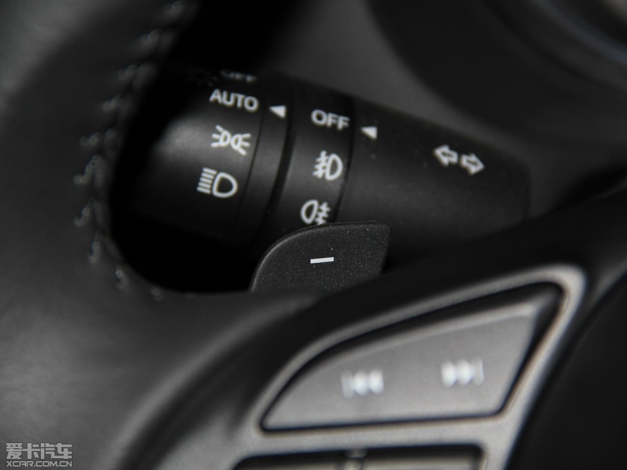 2014Ɲ 2.5L {(ln)