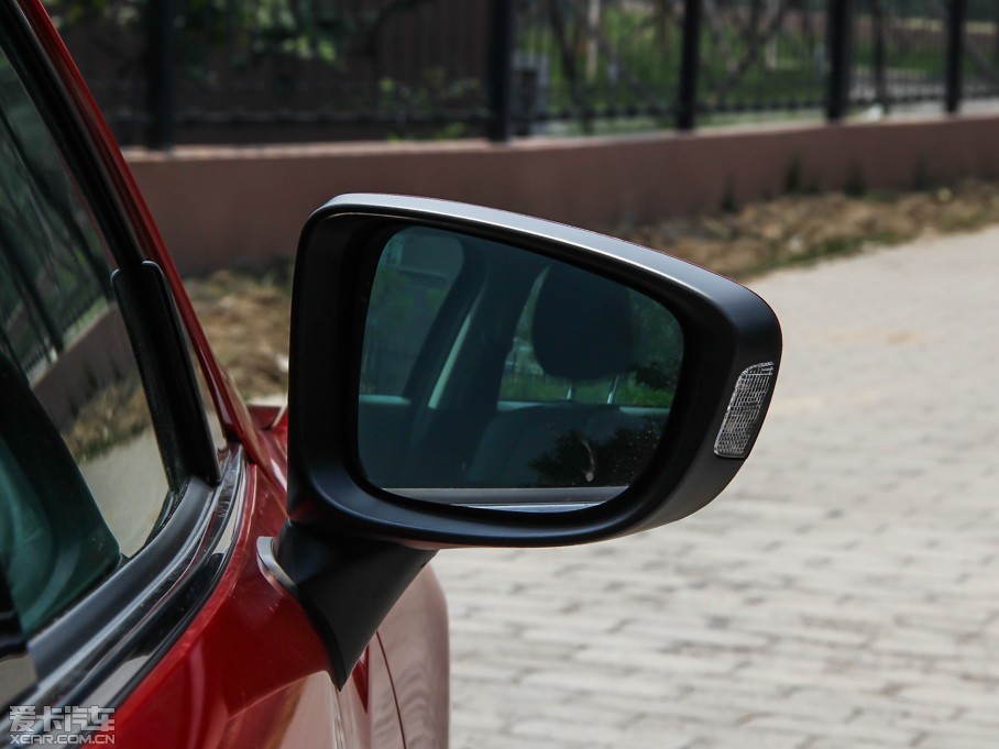 2014���Ɲ 2.5L �{������