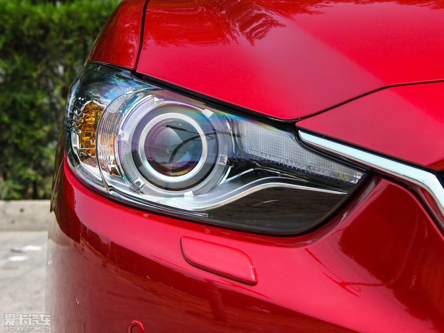 2014���Ɲ 2.5L �{������